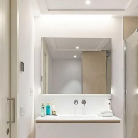 Luxury Plaza Suite, Next To The
