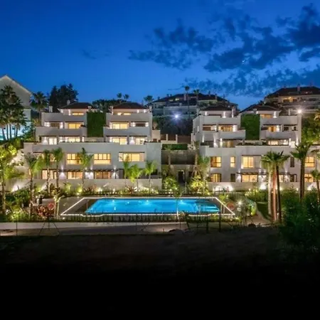 Apartment Luxury Plaza Suite, Next To The